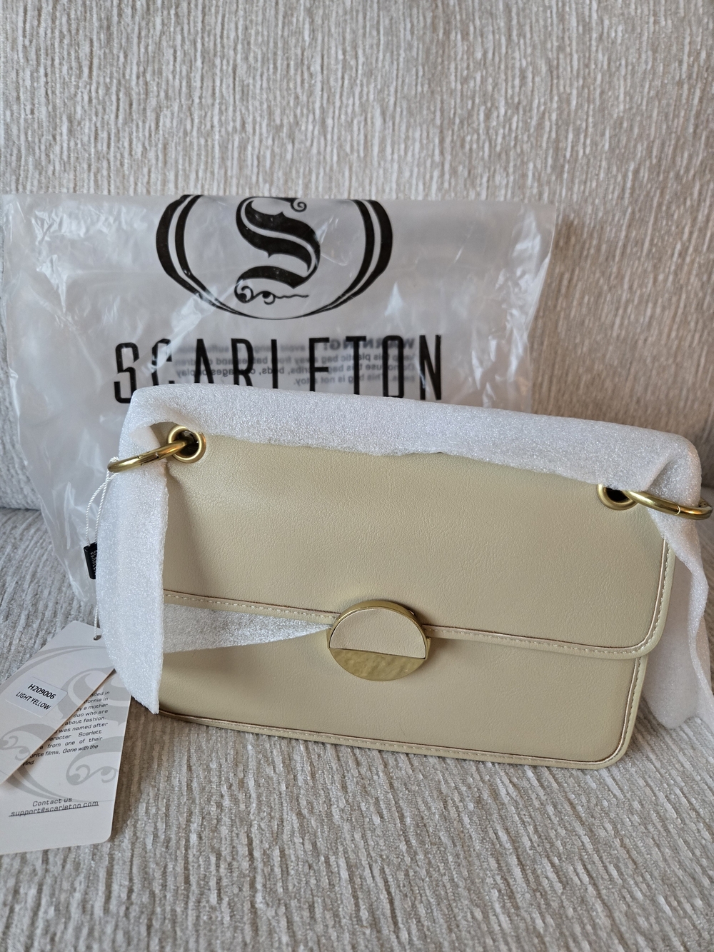 Scarletton Cream Shoulder Bag with Gold Accent